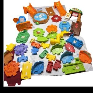 vtech 38 Pieces Mixed LOT, ZOO Go Go Smart Animals Gallop & Go Stable Sets TOYS